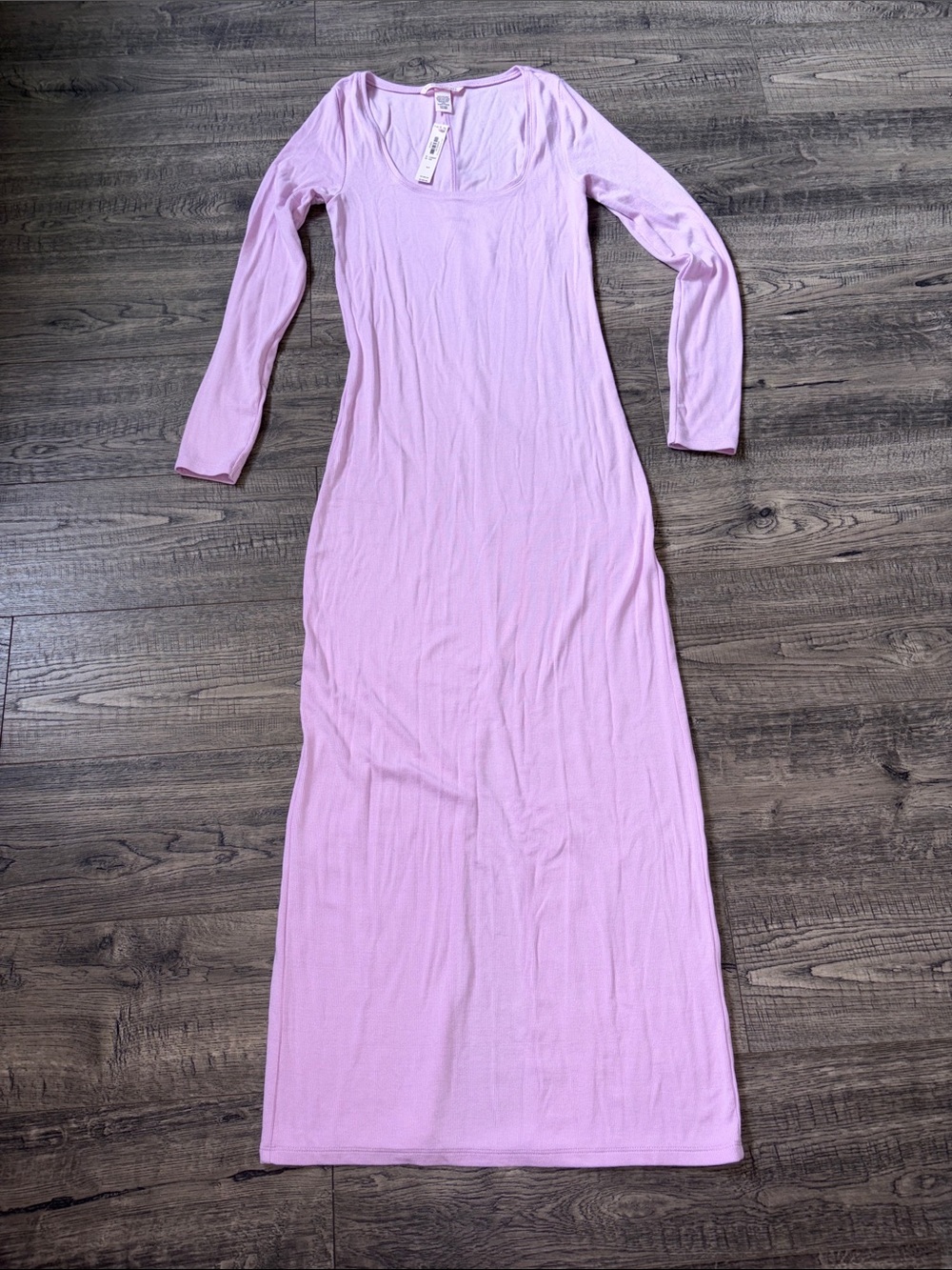 Long-Sleeve Scoop Neck Maxi Dress in Light Lavender